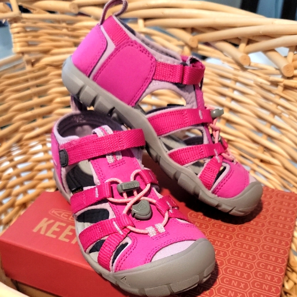 NEW IN BOX! Keen Girls Pink Sandals SIZE 13